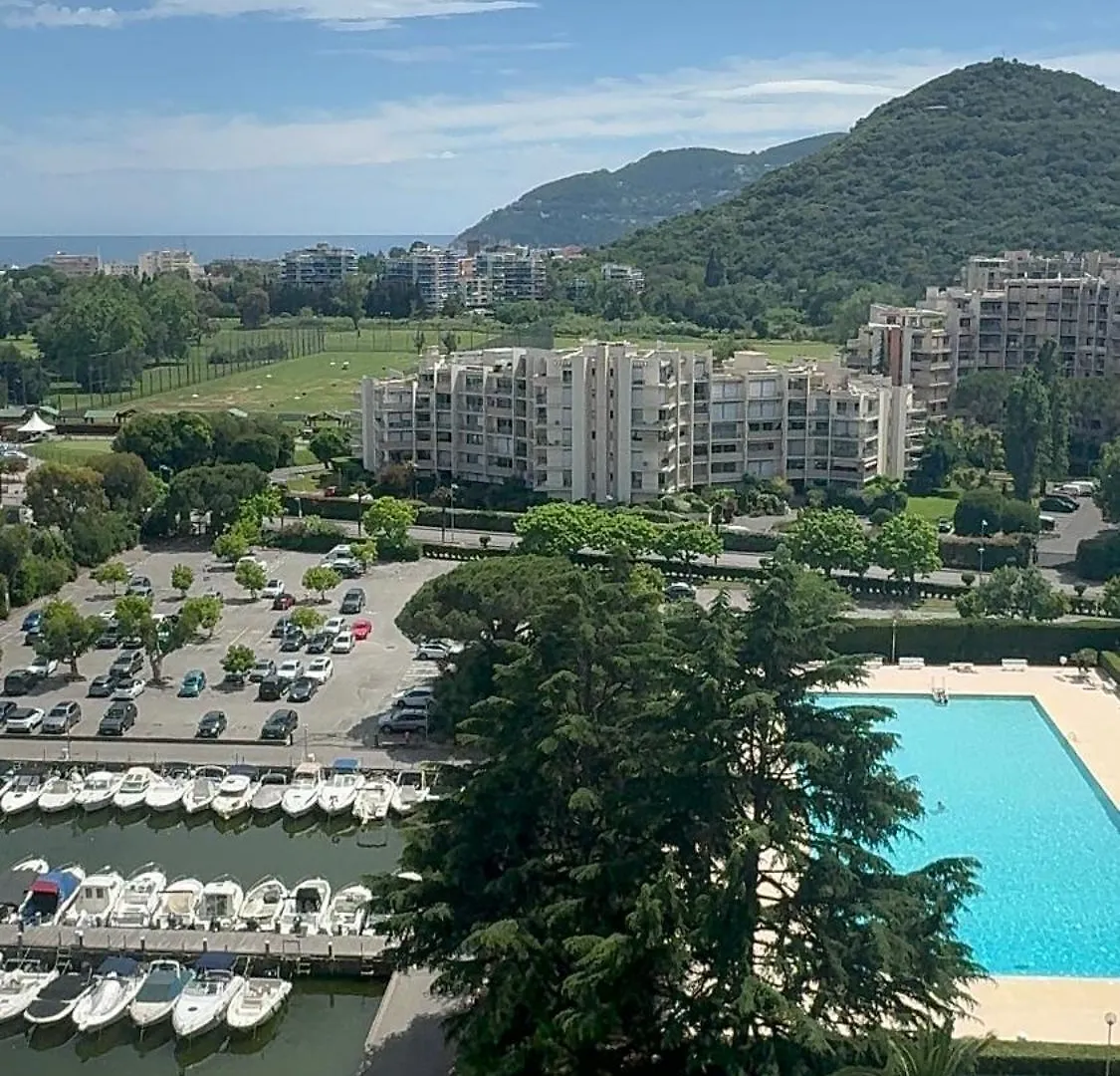 Cozy 2-Rooms Apartment In Yacht Port Cannes Marina Mandelieu-la-Napoule